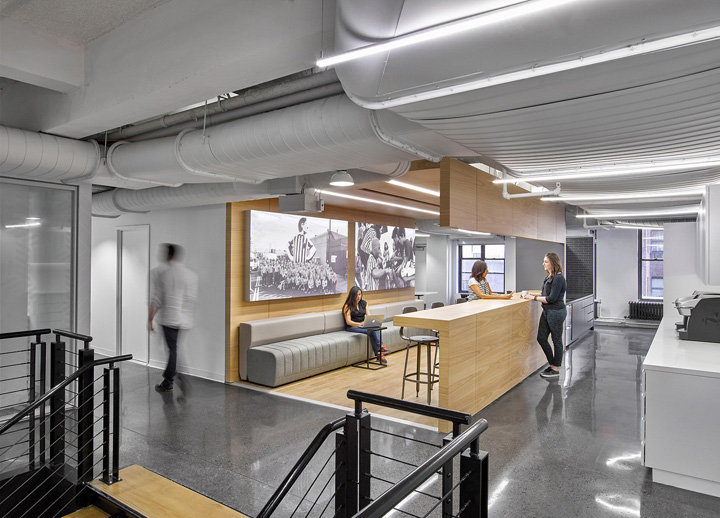 唯美工業(yè)風(fēng) 美國(guó)零售商Foot Locker紐約總部設(shè)計(jì)欣賞